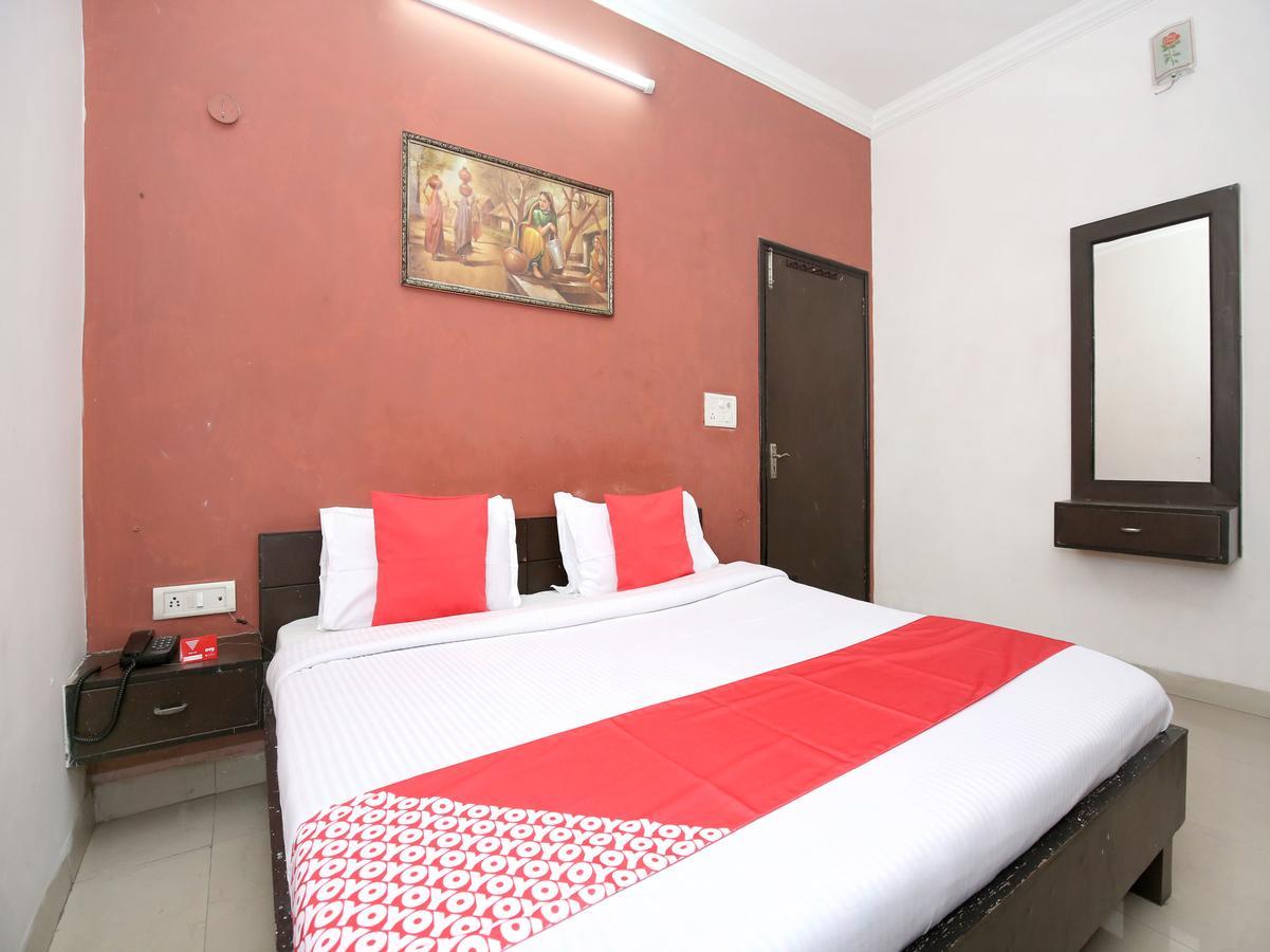 Oyo 12972 Hotel Krishna Castle อัมริตสา ภายนอก รูปภาพ
